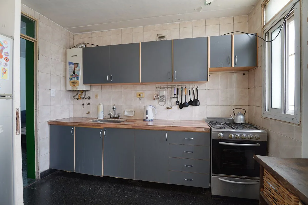 Departamento 4 amb. en Venta en Pompeya. foto 4