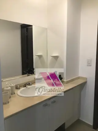 HERMOSO DEPARTAMENTO  EN EDIFICIO DE CATEGORIA DOS DORMITORIOS , COCHERA, PILETA CON VISTA PANORAMICA A LAS SIERRAS foto 4