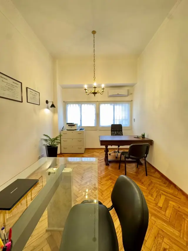 VENTA OFICINA VIAMONTE 1300 - TRIBUNALES - CENTRO
