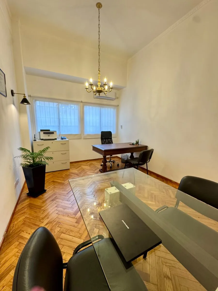 VENTA OFICINA VIAMONTE 1300 - TRIBUNALES - CENTRO foto 2