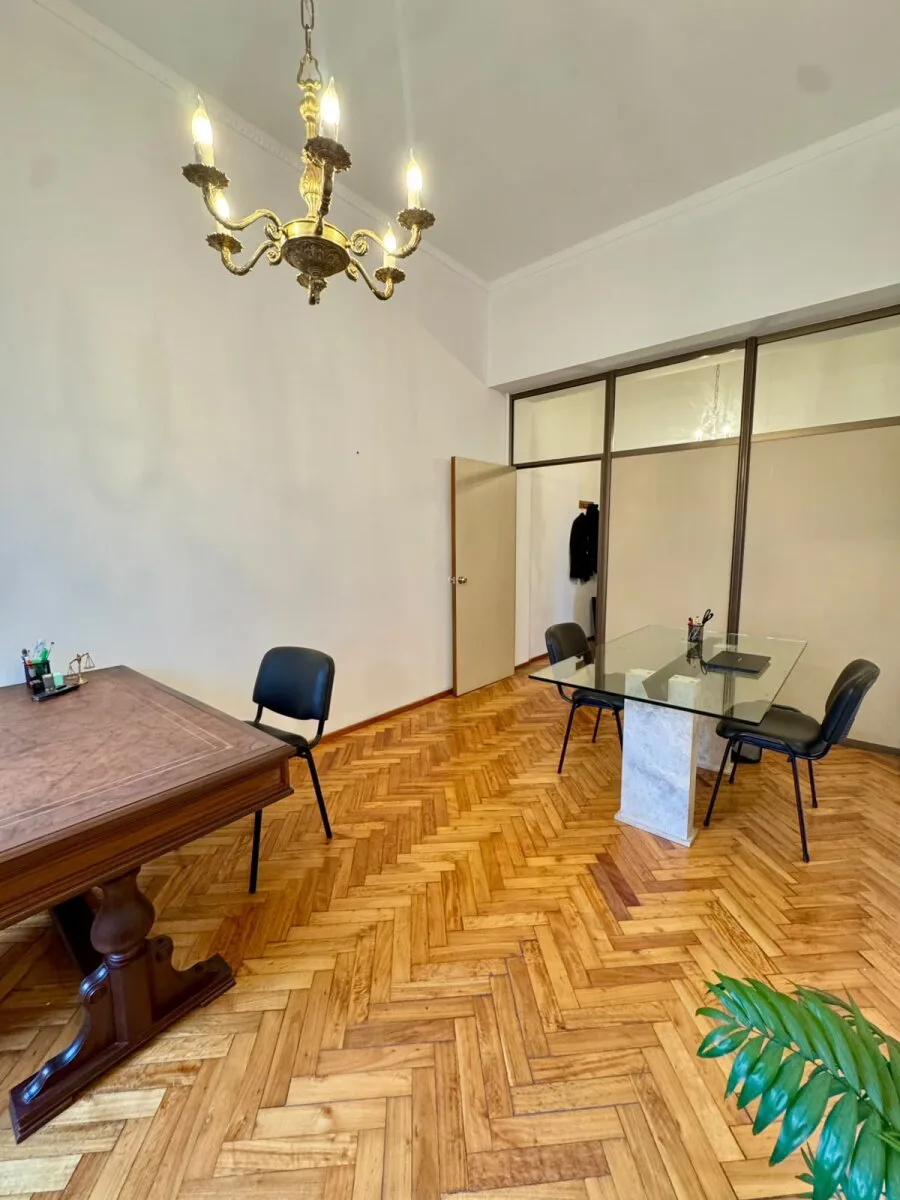 VENTA OFICINA VIAMONTE 1300 - TRIBUNALES - CENTRO foto 3