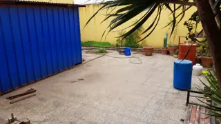 Excelente local comercial en 2 plantas sobre colectora av marquez, ideal todo rubro foto 4