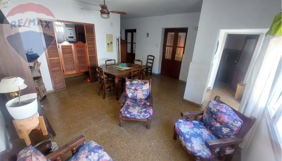 VENTA PH 4 AMBIENTES, MORON foto 2