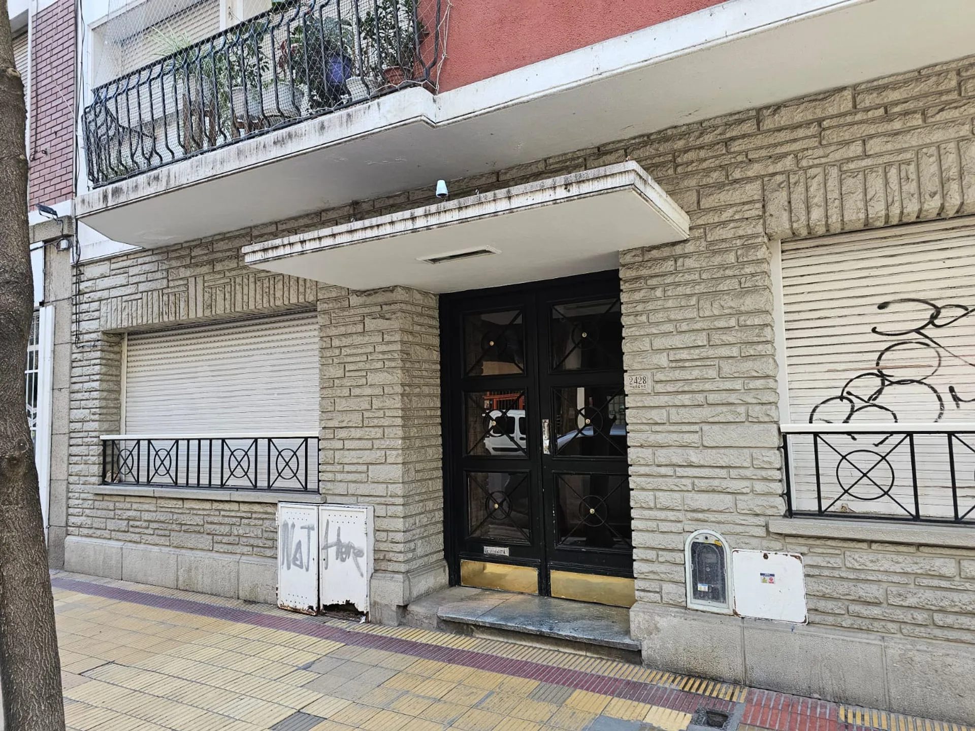 VENTA DEPTO 2 AMB PZA COLON COCHERA APTO CREDITO