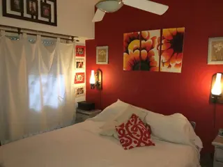 IMPECABLE CASA EN CASTELAR COD 519 foto 4