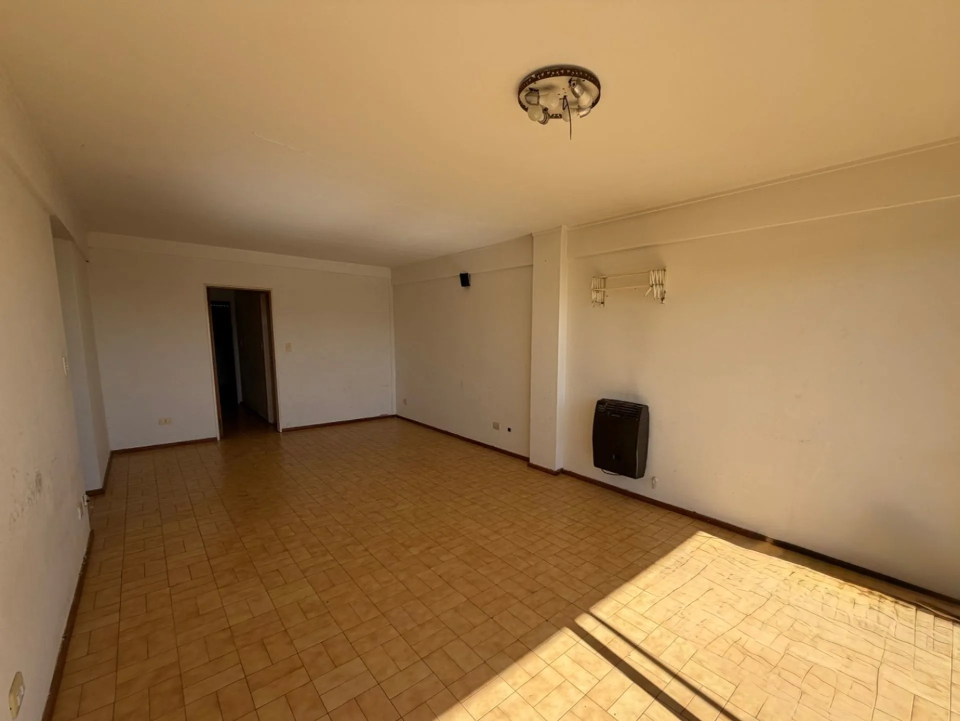 VENTA DEPARTAMENTO DE 2 DORMITORIOS CENTRO VENADO foto 2