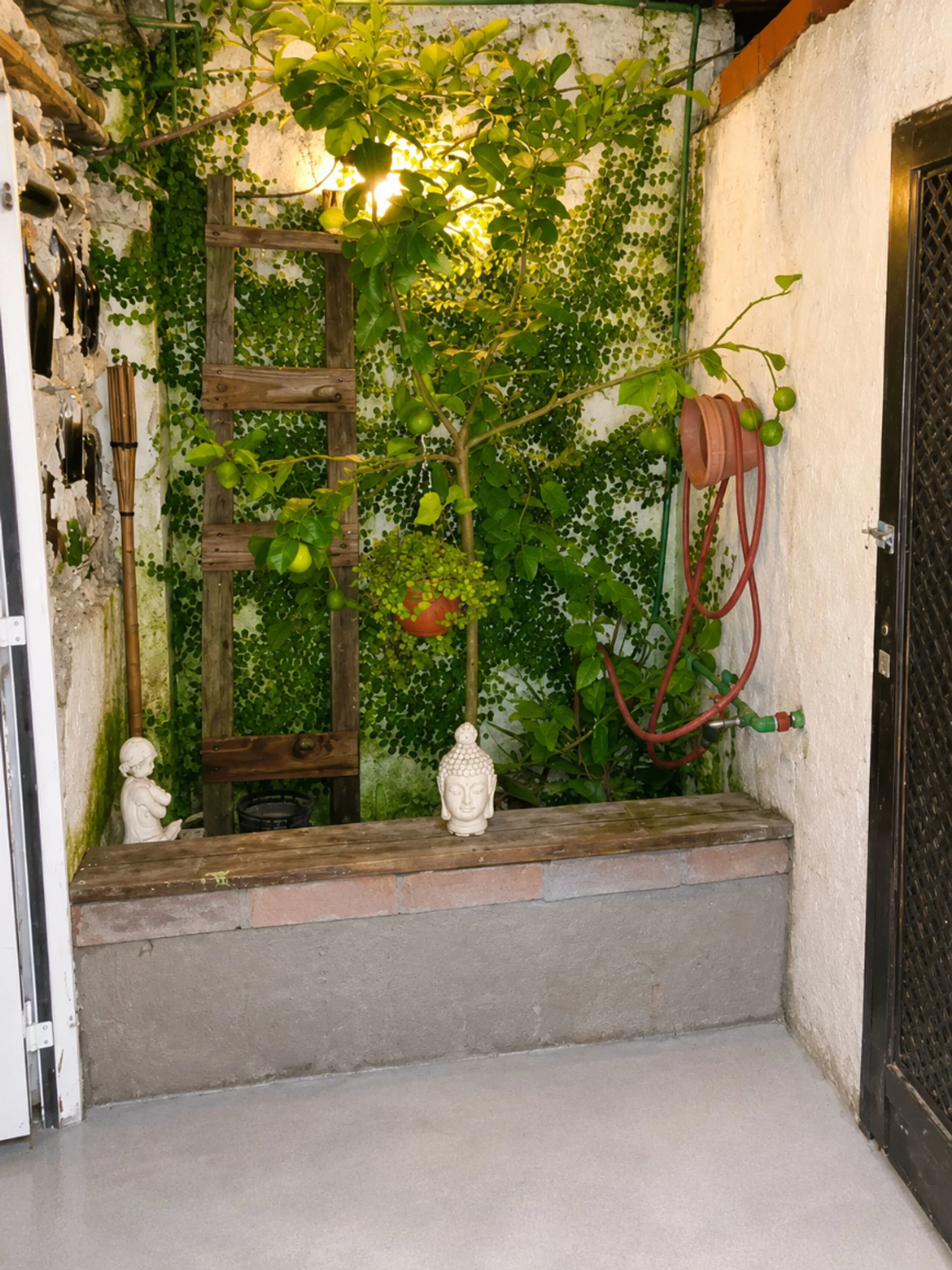 VENTA PH 2 AMBIENTES CON PATIO EN SARANDI foto 2