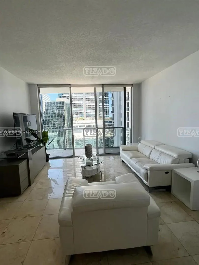 1050 Brickell Ave #1904 1000 foto 2
