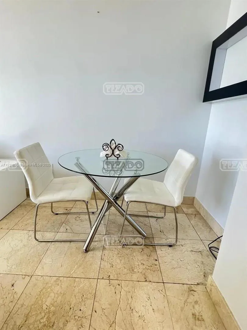 1050 Brickell Ave #1904 1000 foto 3