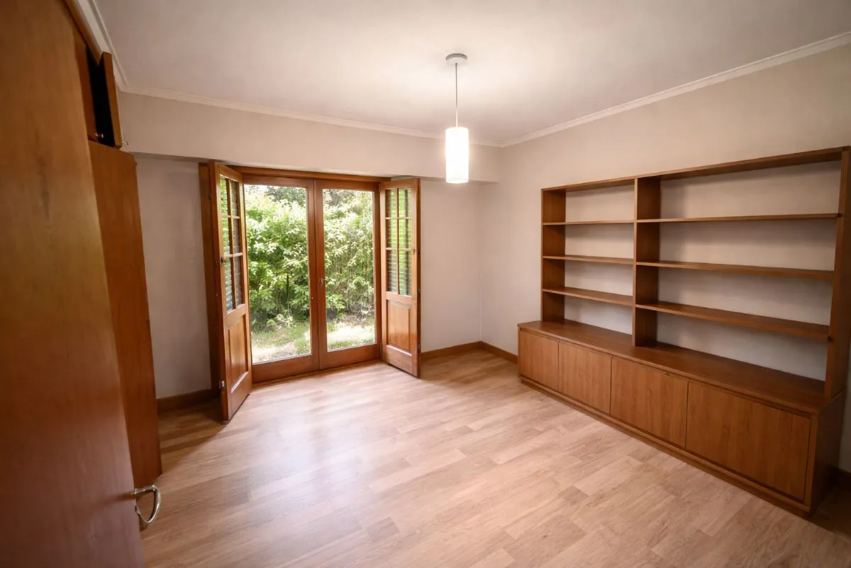 VENTA CASA 4 AMBIENTES PILETA PARRILLA GROSELLAR foto 5