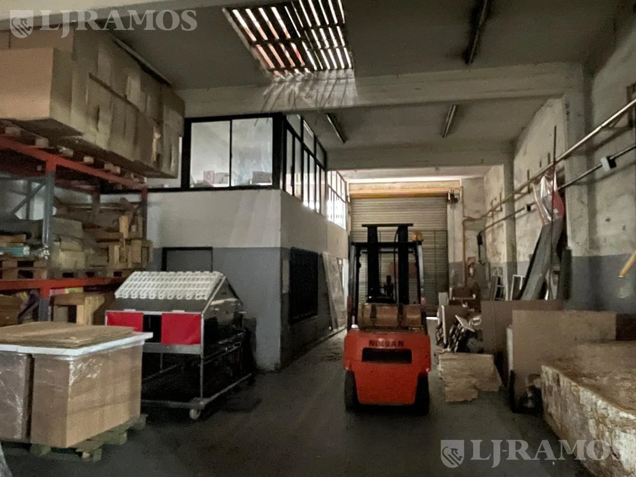 Depósito en Tres De Febrero foto 4