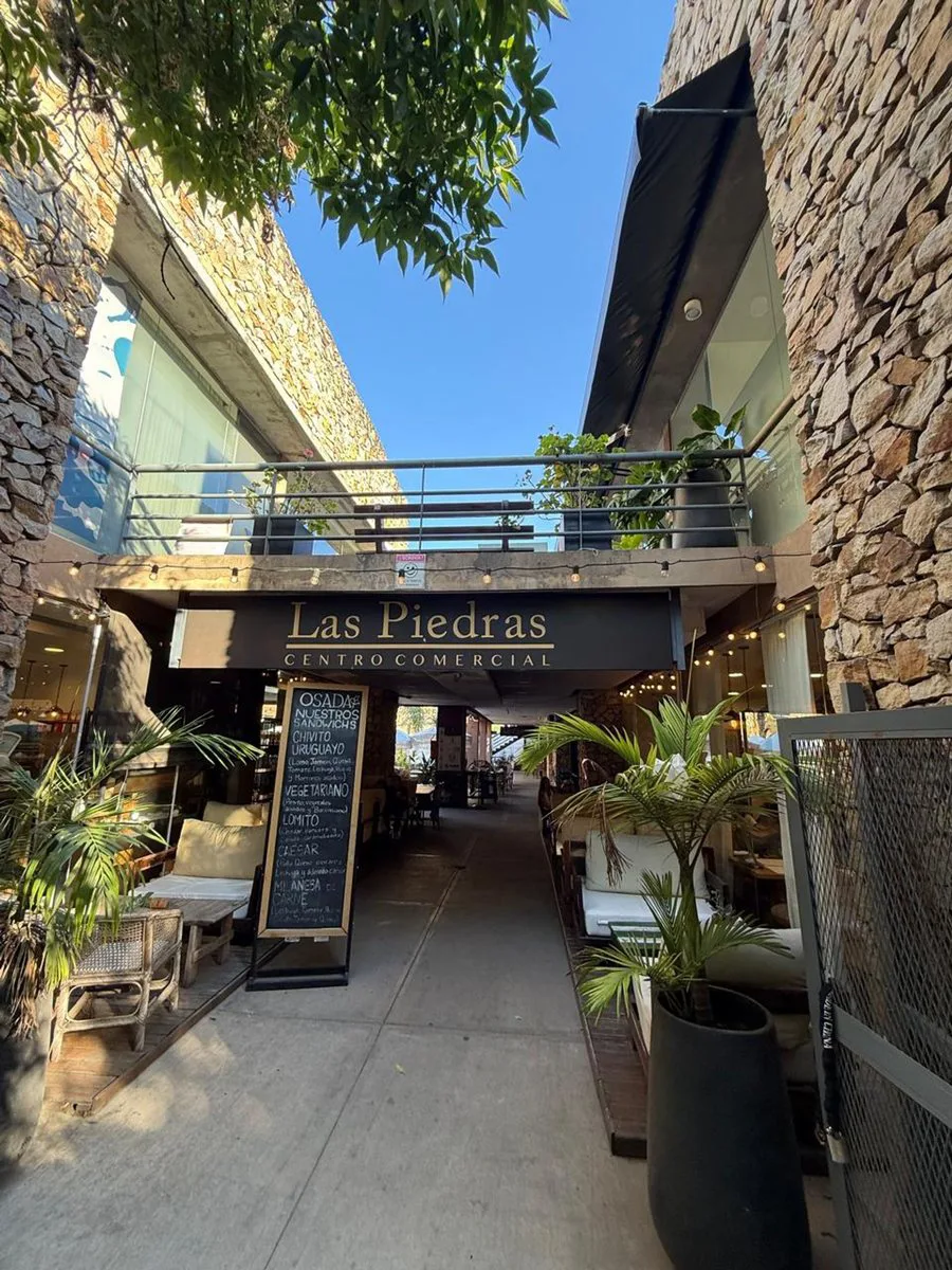 LOCAL COMERCIAL EN VENTA ZONA LAS PIEDRAS PILAR foto 2