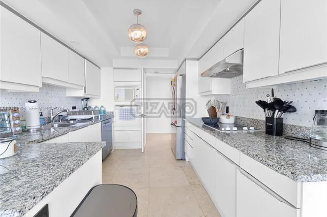 7000 Island Blvd 7000 foto 5