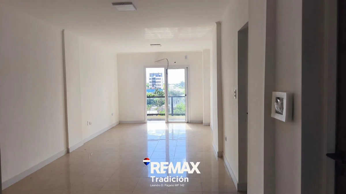 Dpto Vendo 3 dorm c/cochera Centro Rcia. foto 5