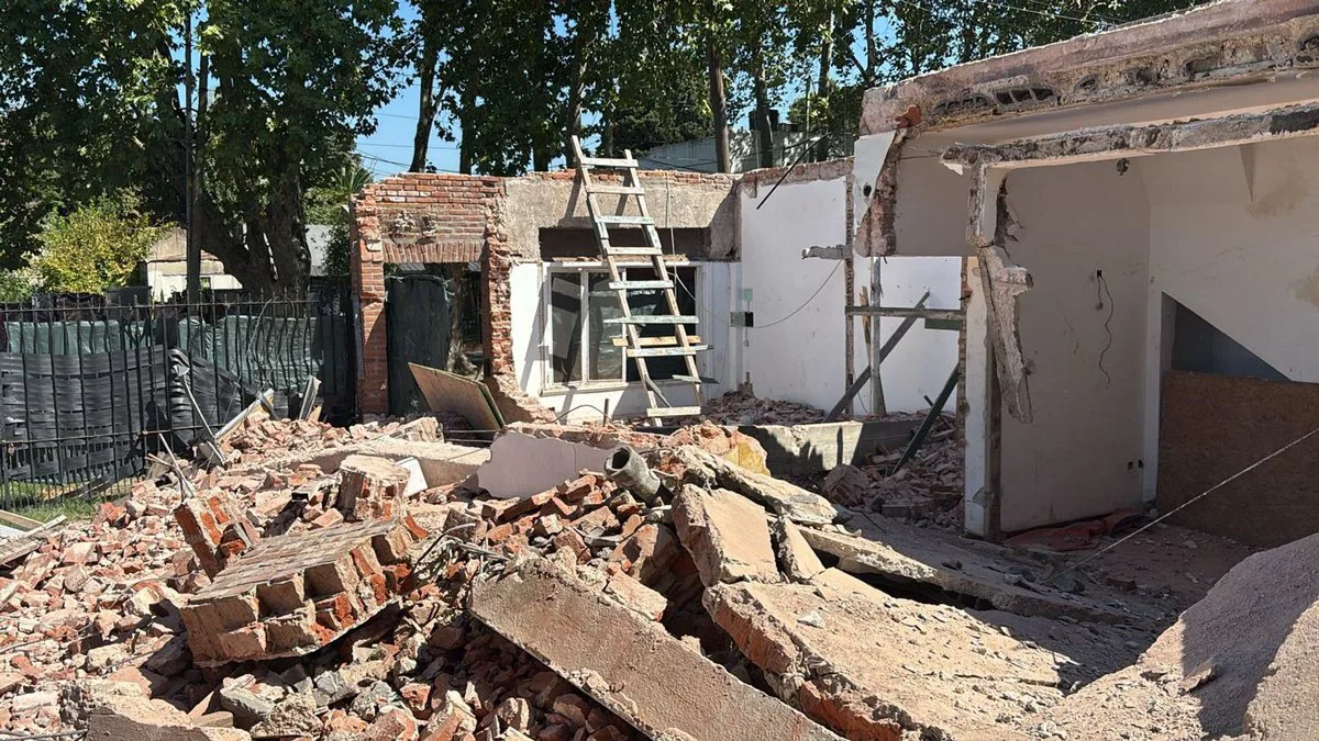 TERRENO LOTE VENTA BANFIELD CON PILETA foto 5