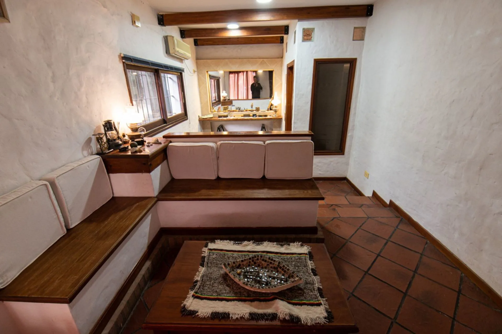 CASA CON 3 DORMITORIOS Y AMPLIO JARDIN foto 4