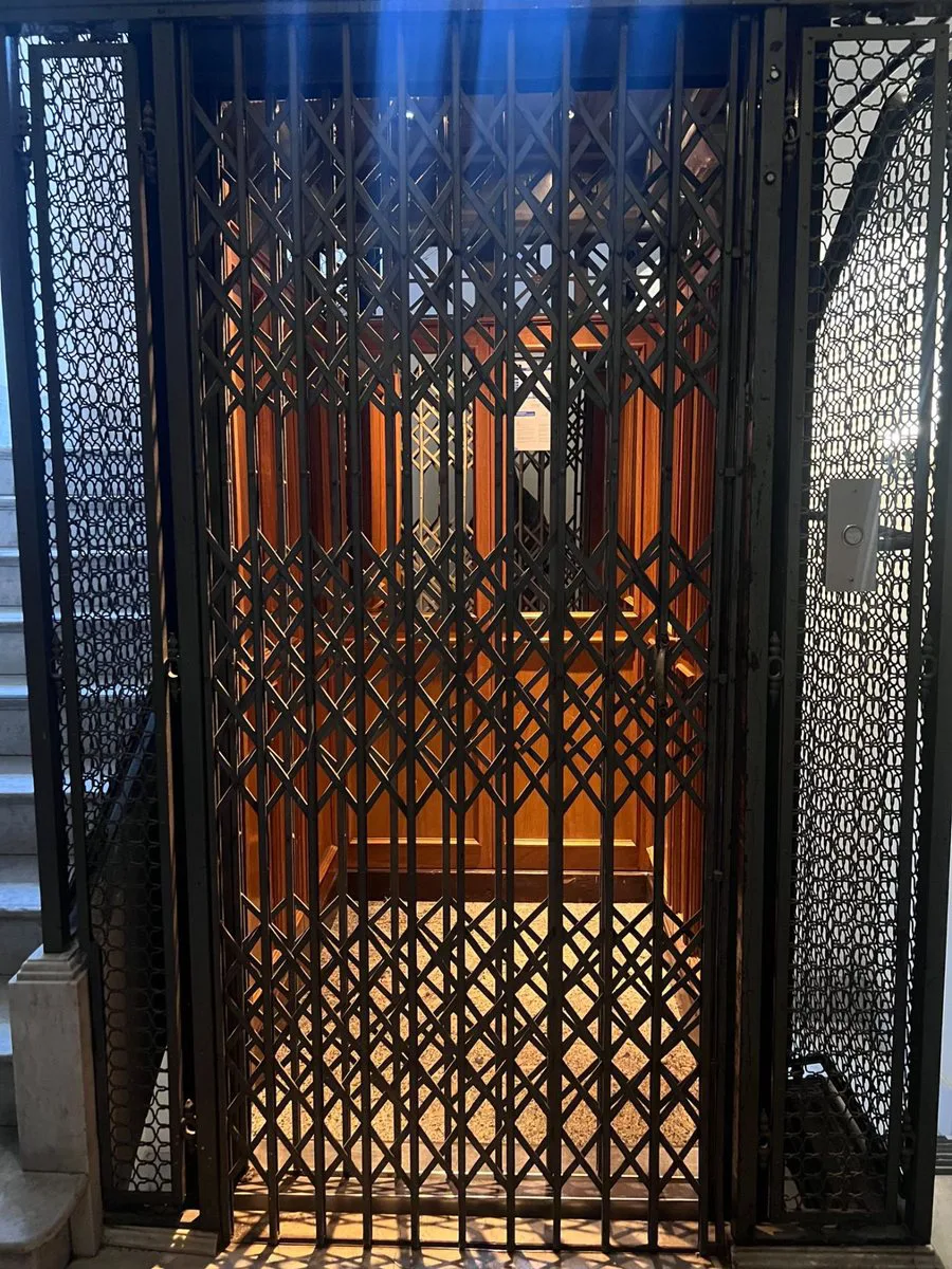 VENTA OFICINA CENTRO EDIFICIO MINETTI SEGURI foto 3