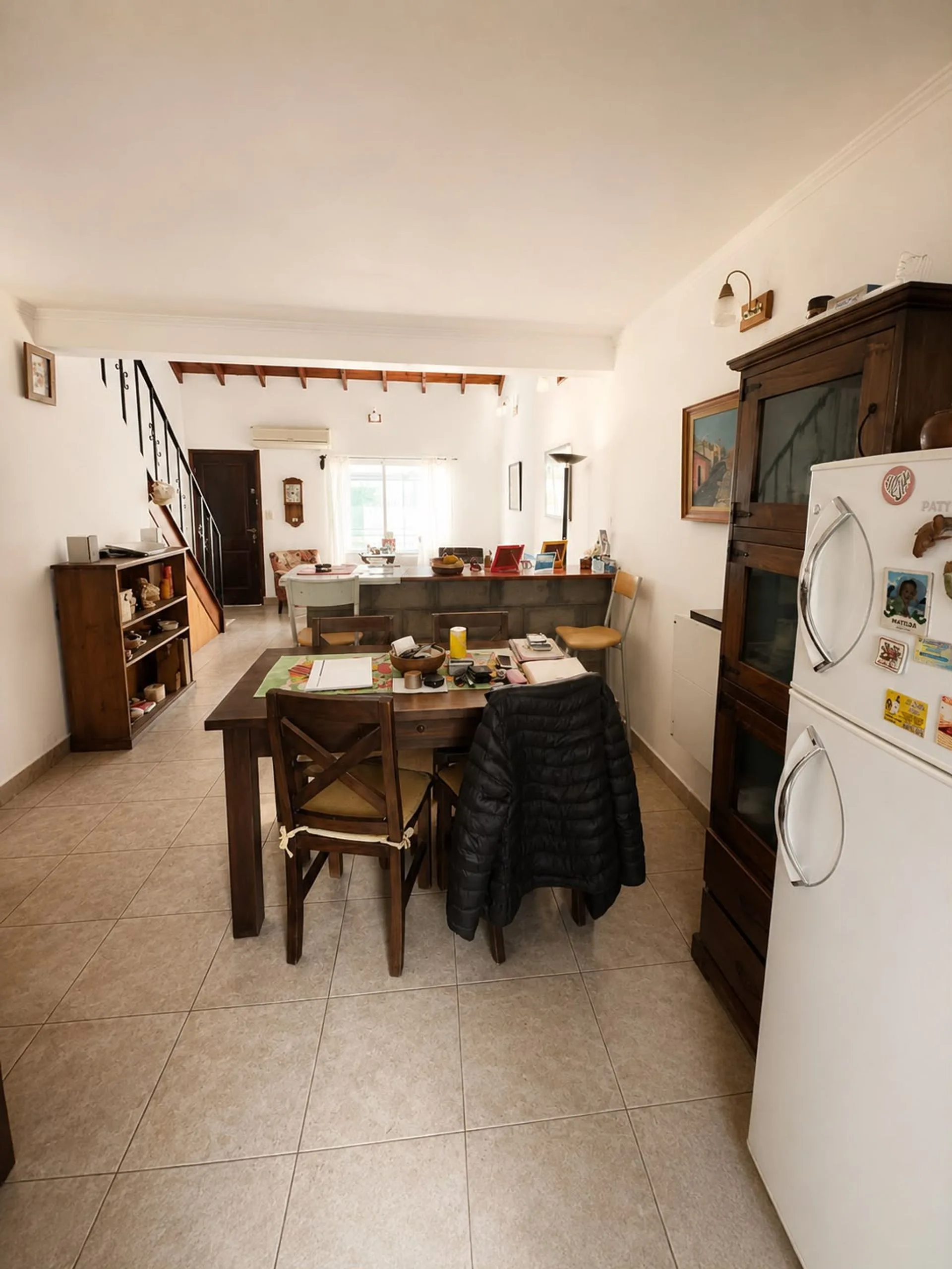 VENTA CASA 4 AMBIENTES EN CASTELAR foto 3