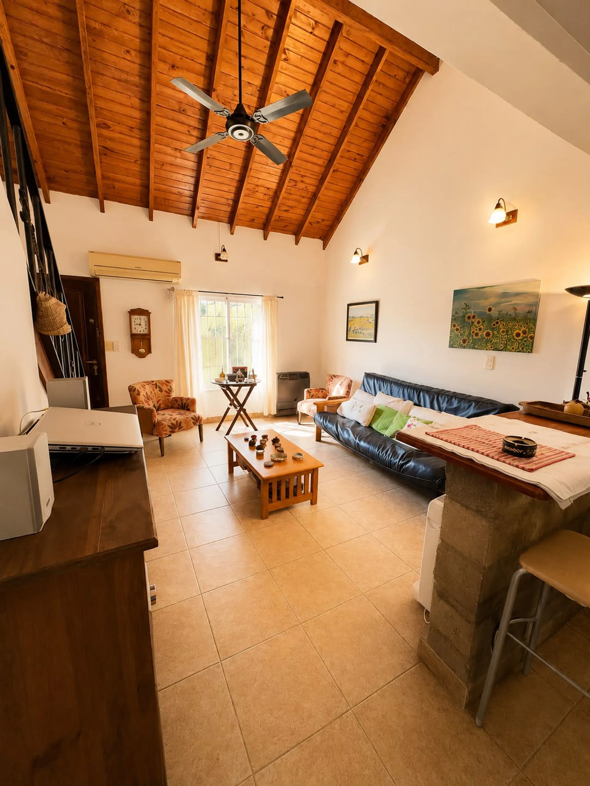 VENTA CASA 4 AMBIENTES EN CASTELAR foto 4