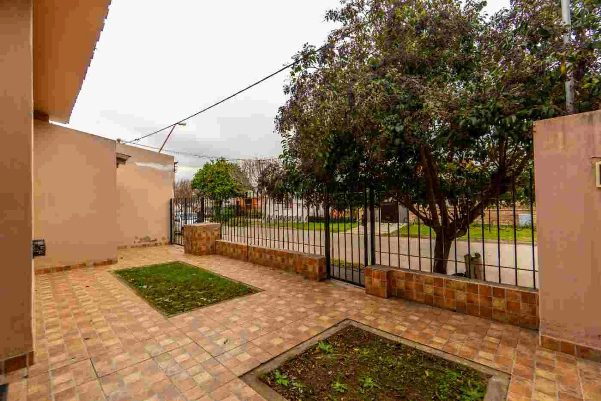 Hermosa casa de 2 dormitorios en Ciudad Atlántida foto 5