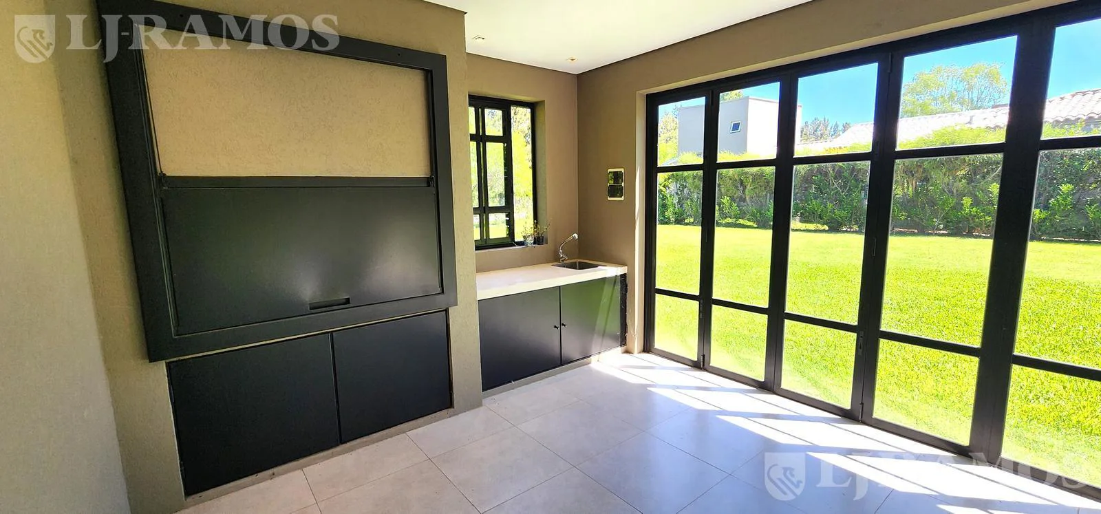 CASA EN ALQUILER SIN MUEBLES. LOTE INTERNO. IMPECABLE. foto 5