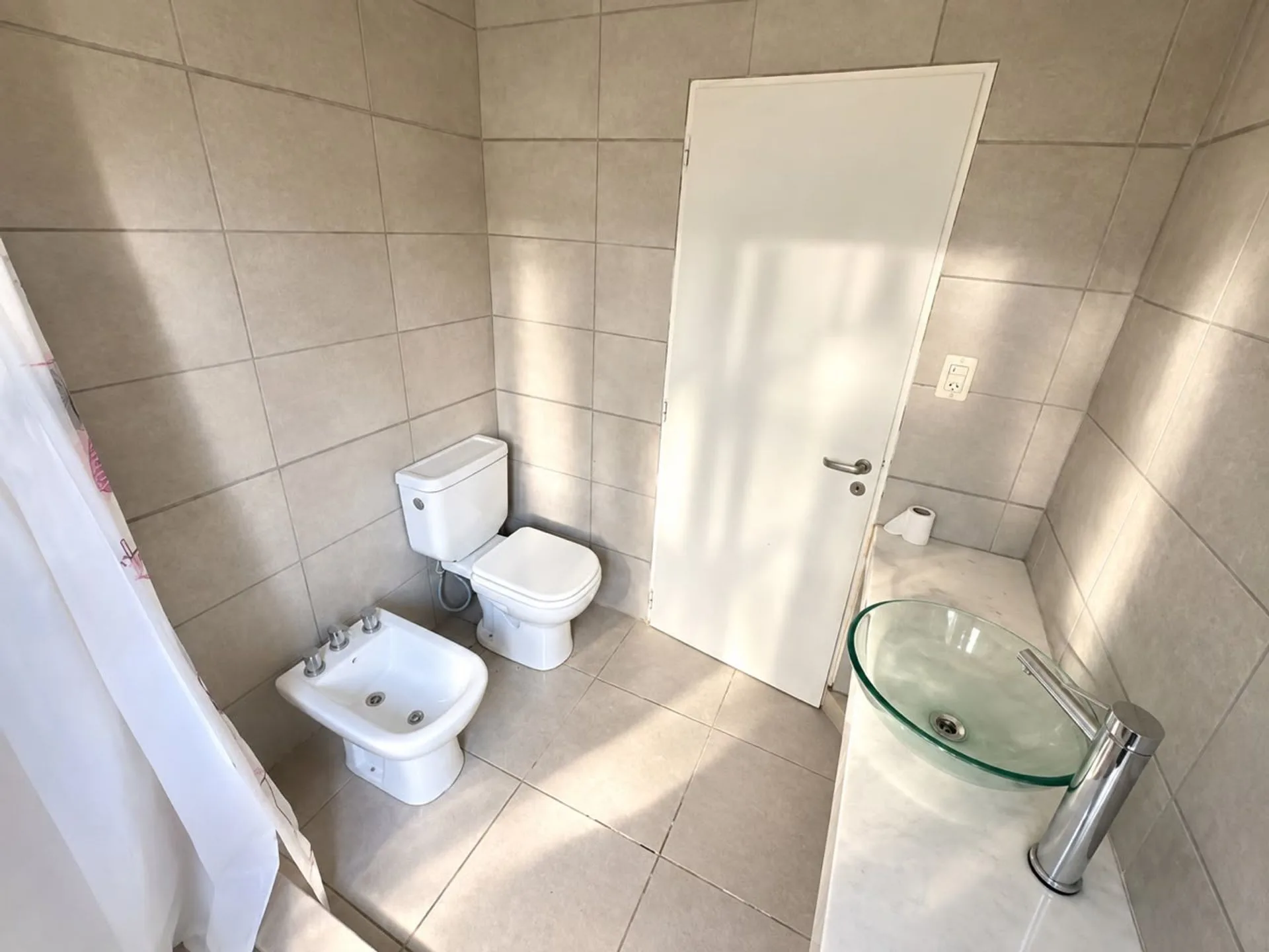 CASA EN BARRIO ALTO DE MACO, ZONA SUR. foto 5