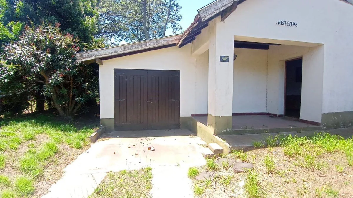 CASA VENTA VILLA GESELL A REFACCIONAR foto 4