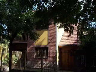 CHALET EN PARQUE JOHNSTON PROXIMO A 5 ESQUINAS. foto 2