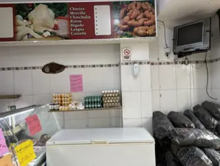 LOCAL COMERCIAL EN EXCELENTE UBICACION foto 4