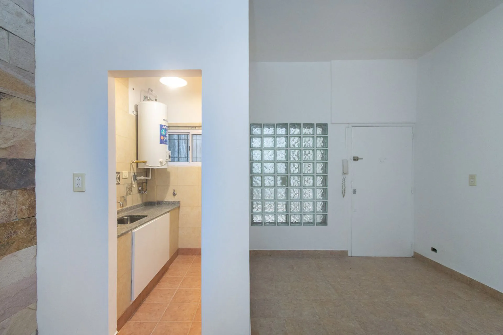 VENTA 2 AMB. C/PATIO EN PALERMO-REFACC.-EXC.UBICAC foto 2