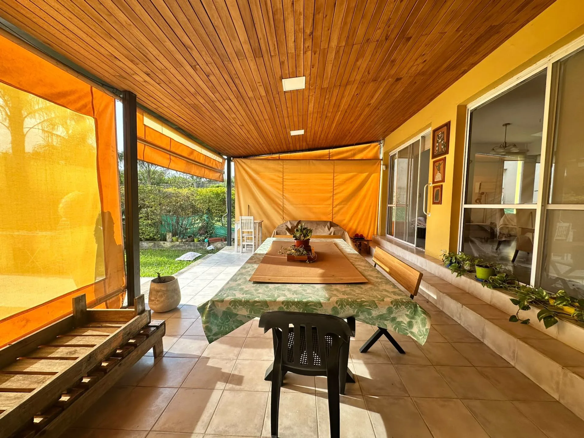 VENTA CASA COUNTRY LOMALINDA 3 DORMITORIOS C/PILET foto 4