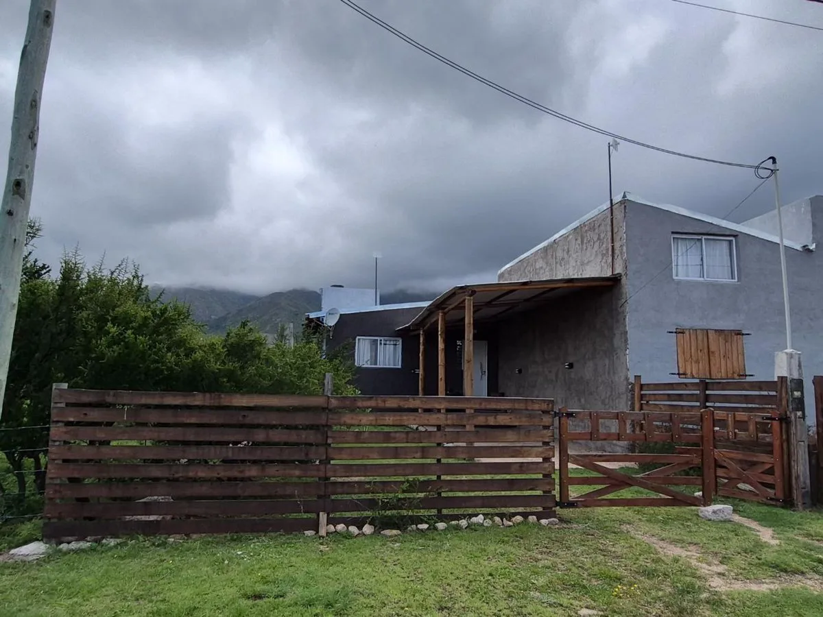 Oportunidad de Inversión, 2 Casas en 1 Villa Larca foto 2