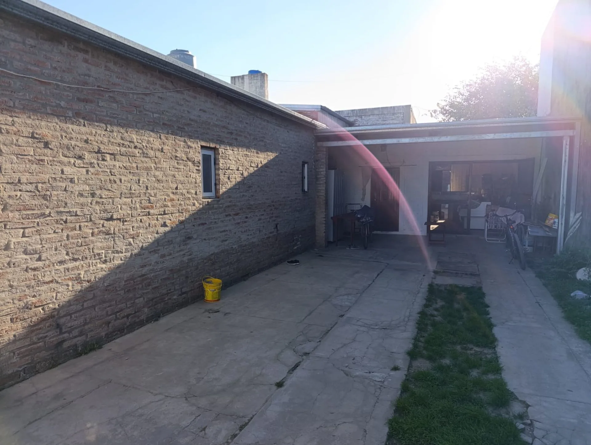 SE VENDE CASA, CALLE SAN JUAN 3512 , SANTO TOME . foto 3