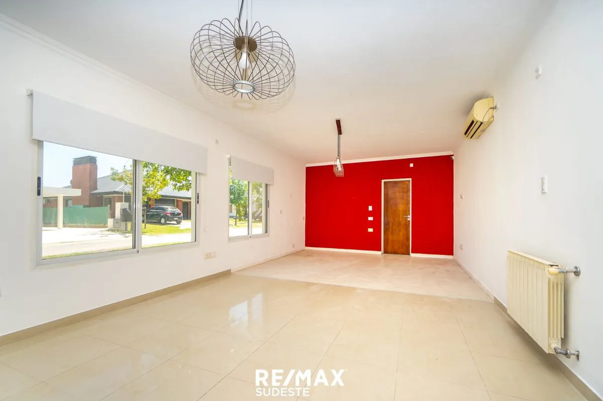 VENTA HERMOSA CASA EN BARRIO PAGO CHICO foto 5