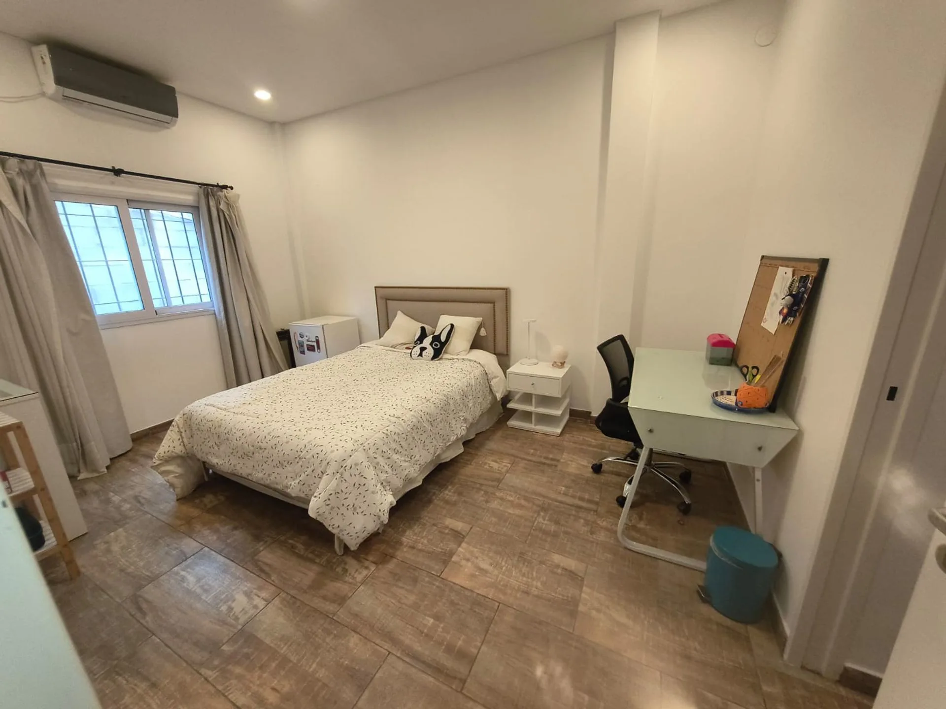 VENTA CASA 6 AMBIENTES PTE DERQUI CON PILETA foto 3