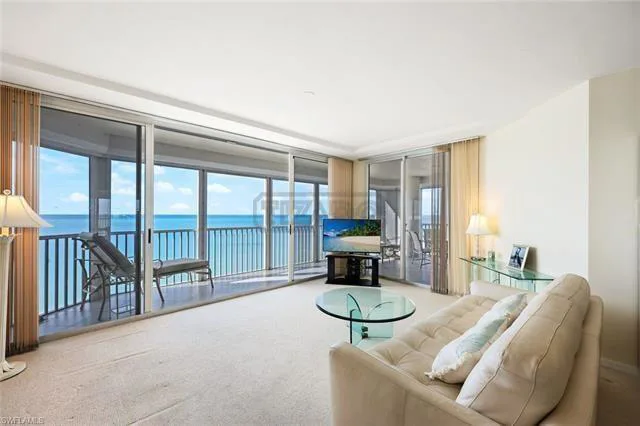 9577 Gulf Shore Dr #704 9500 foto 4