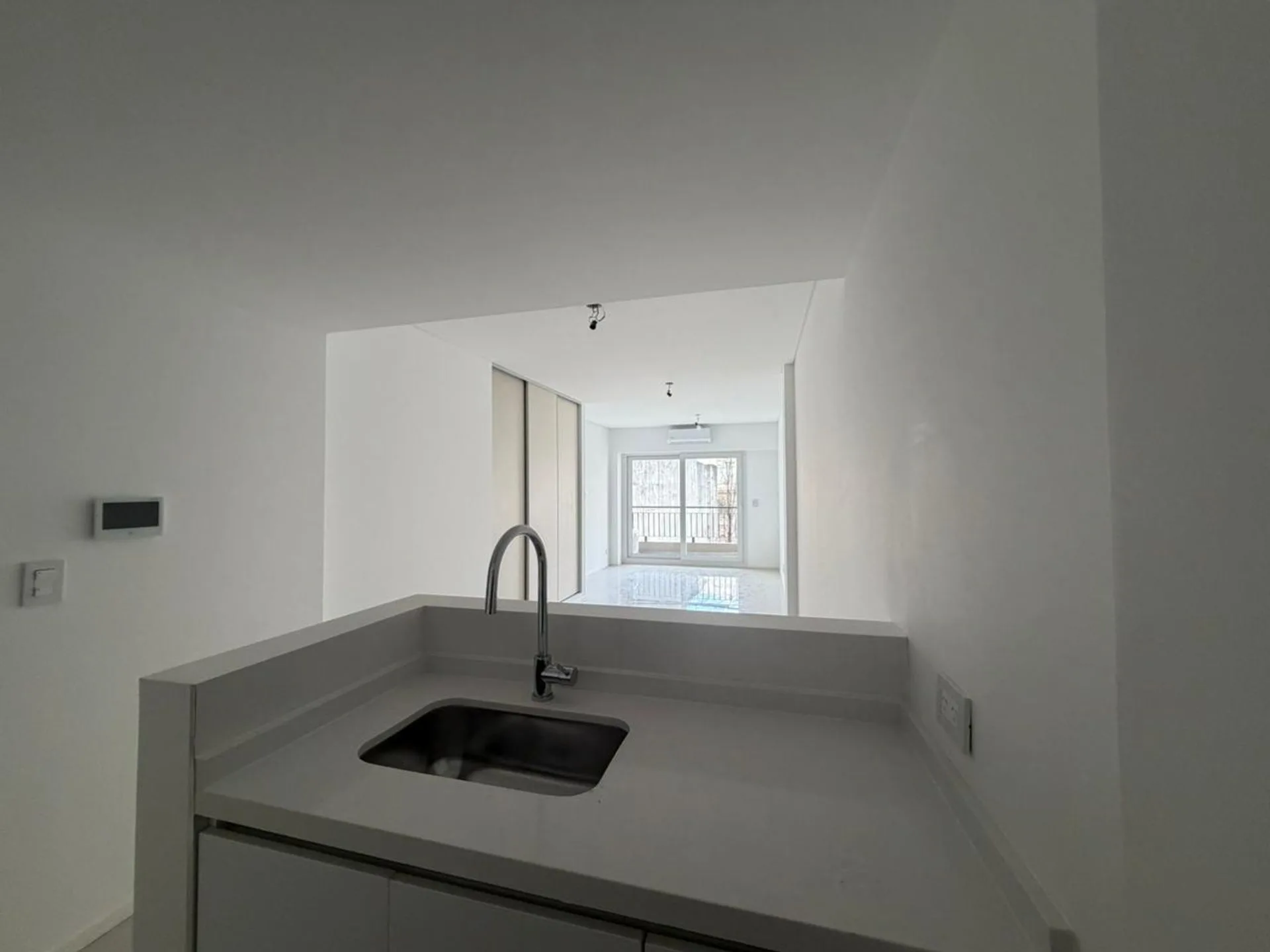 VTA ESTR MONOAMB C/BALCON/ AMENIT EXC UBI S.TELMO foto 4