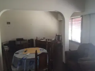 Importante casa de 260 m2, Quilmes Oeste. foto 2