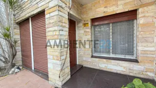 Basualdo 700 - Casa de 5 ambientes con garage en venta - Mataderos foto 1