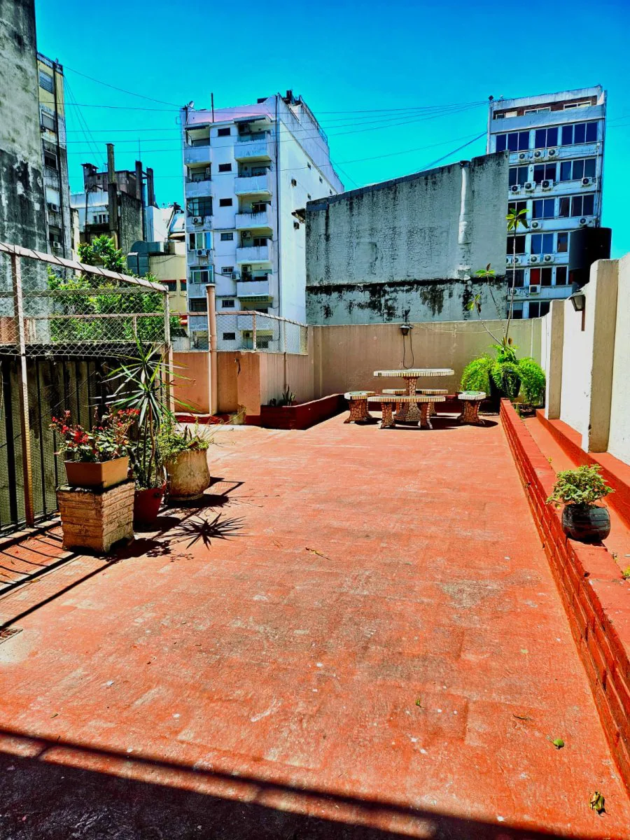VENTA 3 AMBIENTES + DEPENDENDECIAS ANEXABLES PUEYRREDON Y PARAGUAY TERRAZA PROPIA 125 M2 APTO PROF. DOBLE ENTRADA PISO 3 foto 2