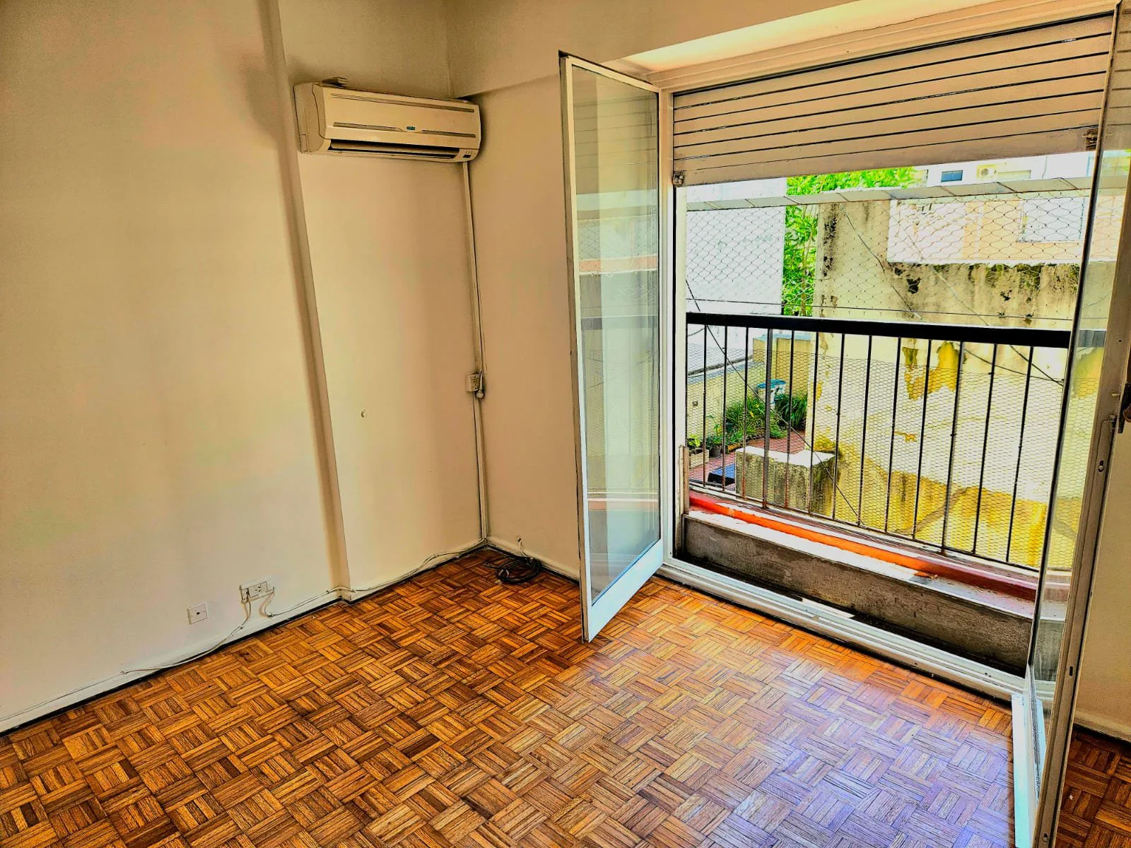 VENTA 3 AMBIENTES + DEPENDENDECIAS ANEXABLES PUEYRREDON Y PARAGUAY TERRAZA PROPIA 125 M2 APTO PROF. DOBLE ENTRADA PISO 3 foto 5