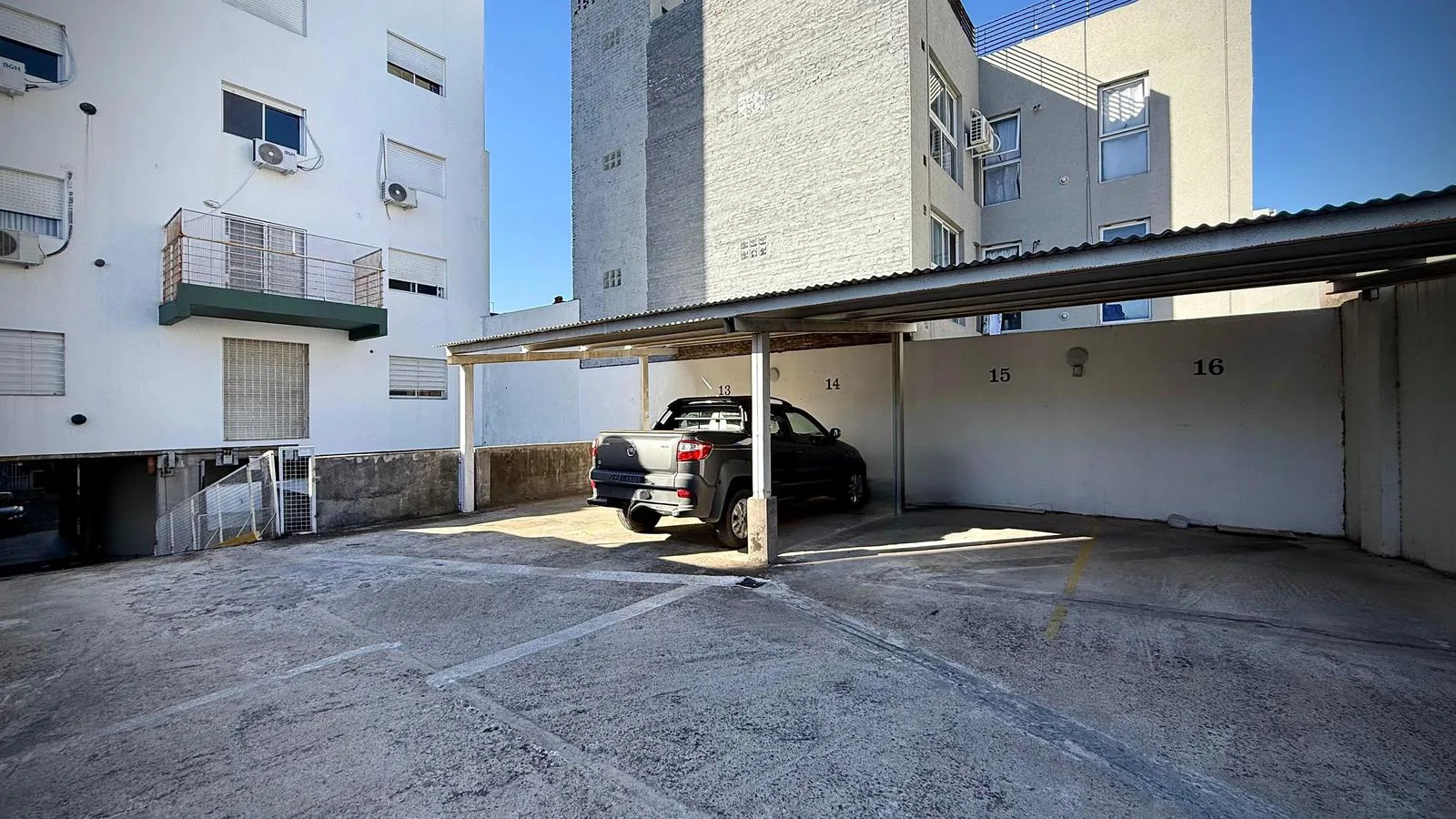 9 de Julio 3200 - Cochera en venta - Rosario, Echesortu foto 3