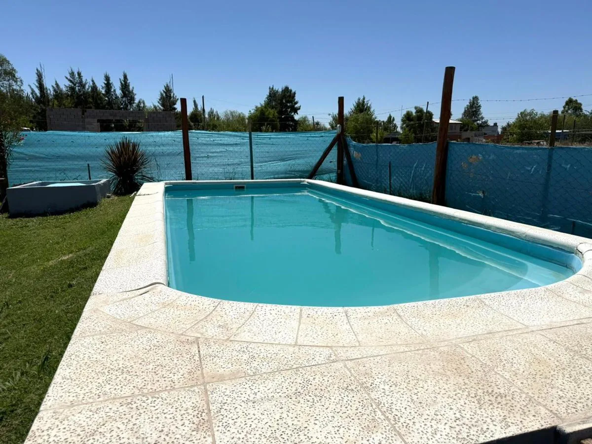 Casa quinta 2 lotes con quincho y pileta en venta foto 4