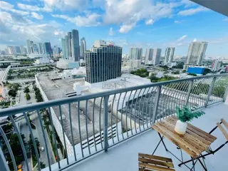1750 N Bayshore #2710 1700 foto 2