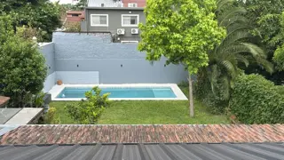 Venta Casa 4 amb Pileta y Cochera. 356m2 CASTELAR foto 3