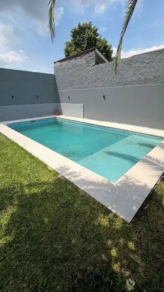 Venta Casa 4 amb Pileta y Cochera. 356m2 CASTELAR foto 4