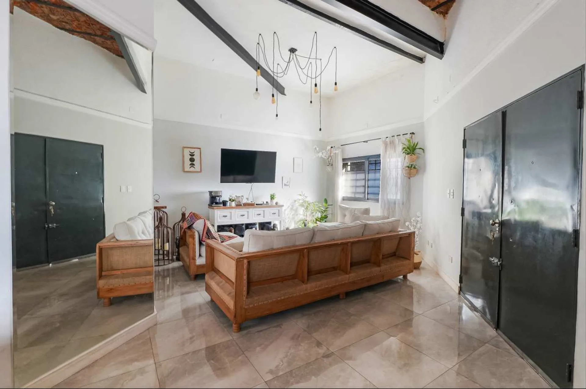 Venta Casa  5 amb 2 cocheras terraza Saavedra . foto 4