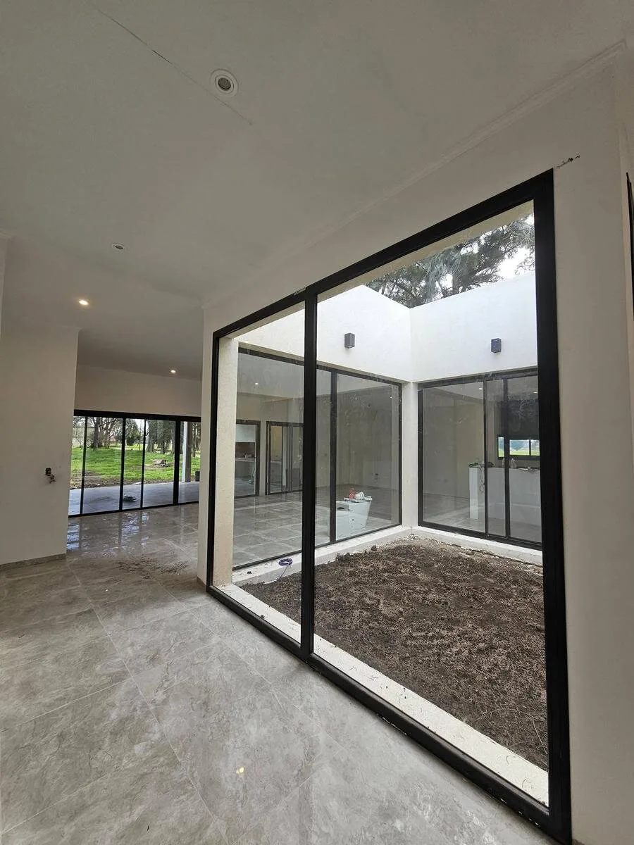 Casa Moderna a Estrenar en Altos de Luján, Lujan en Venta foto 4
