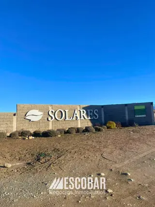 LOTE EN EL BARRIO LOS SOLARES foto 1