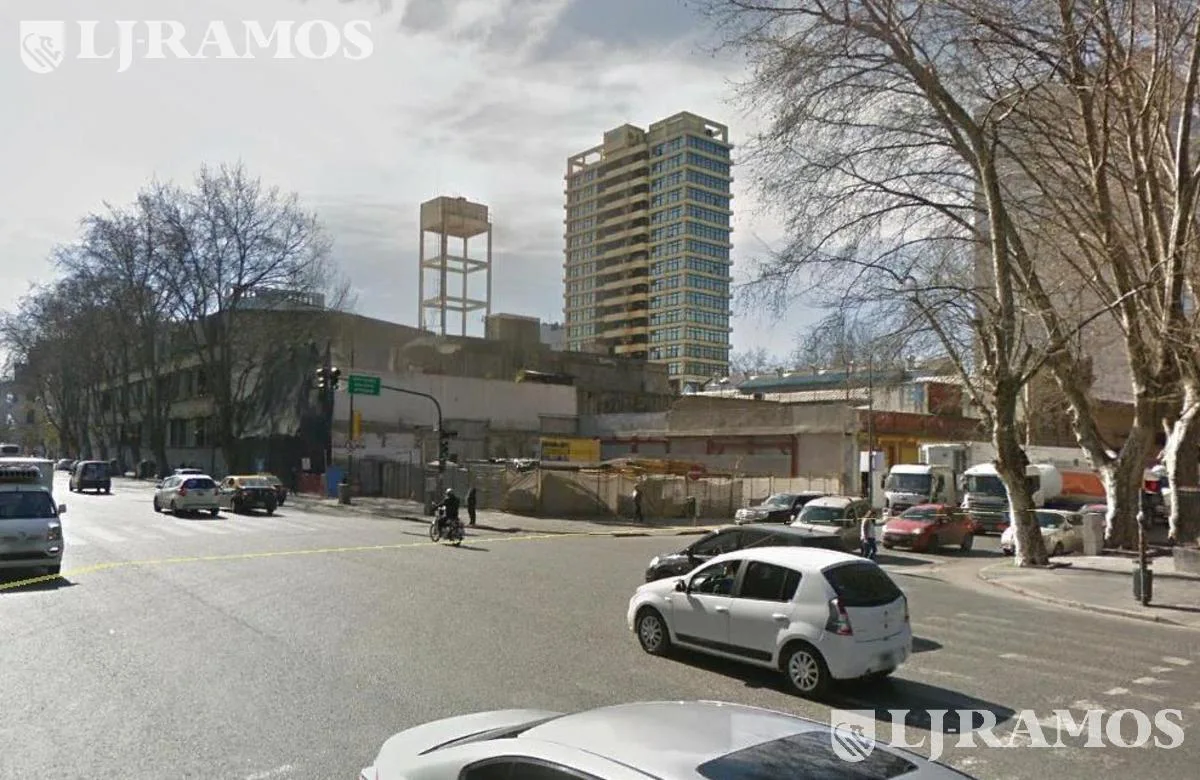 Terreno sobre Paseo Colón foto 3